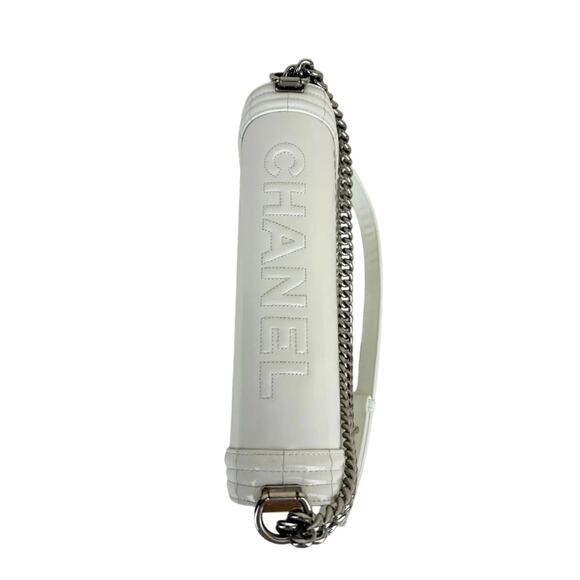 Chanel Pearl Iridescent Glazed Patent Leather Large Reverso Boy Flap Bag - Picture 7 of 16